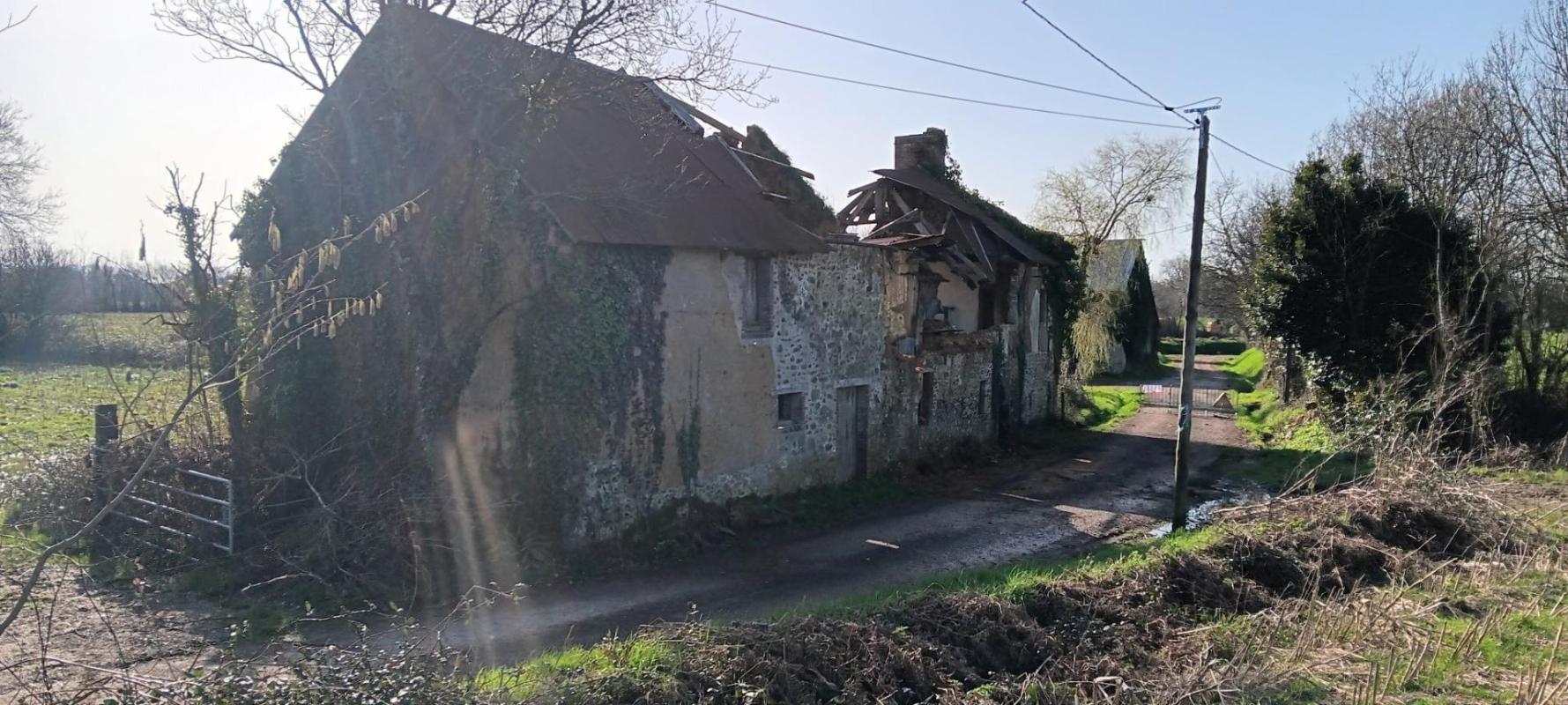 Maison à vendre, 2 pièces, 175 m², Saint Sauveur Villages