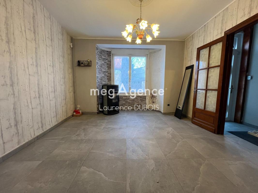 Maison de ville de 95 m2, 2 chambres, située dans un quartier calme et proche de toutes commodités saura séduire une famille ou un couple - Photo 4