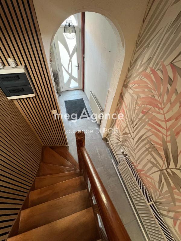 Maison de ville de 95 m2, 2 chambres, située dans un quartier calme et proche de toutes commodités saura séduire une famille ou un couple - Photo 5