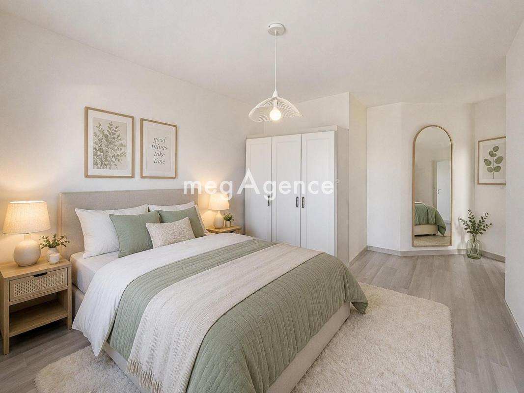 Bien atypique entre appartement et maison avec piscine et jardin - Photo 5