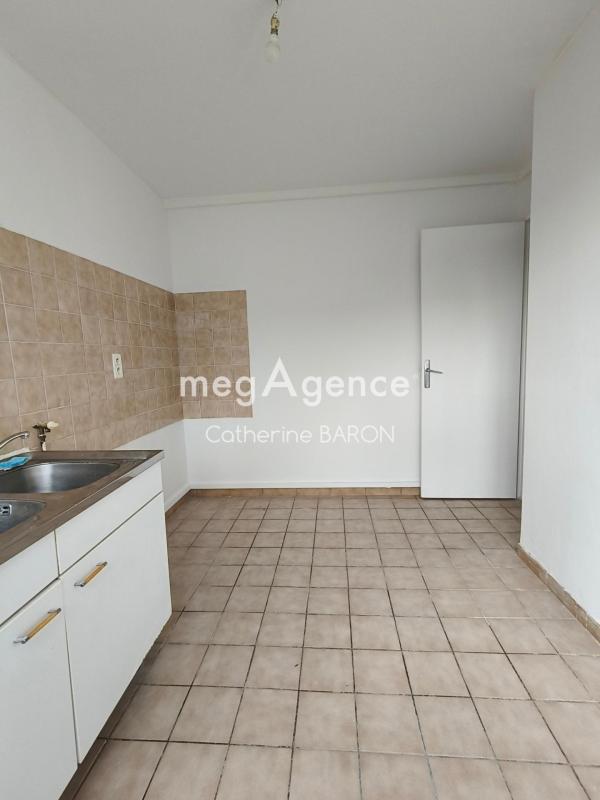 COGNAC Appartement 4 pièces Balcon Place de parking - Photo 3