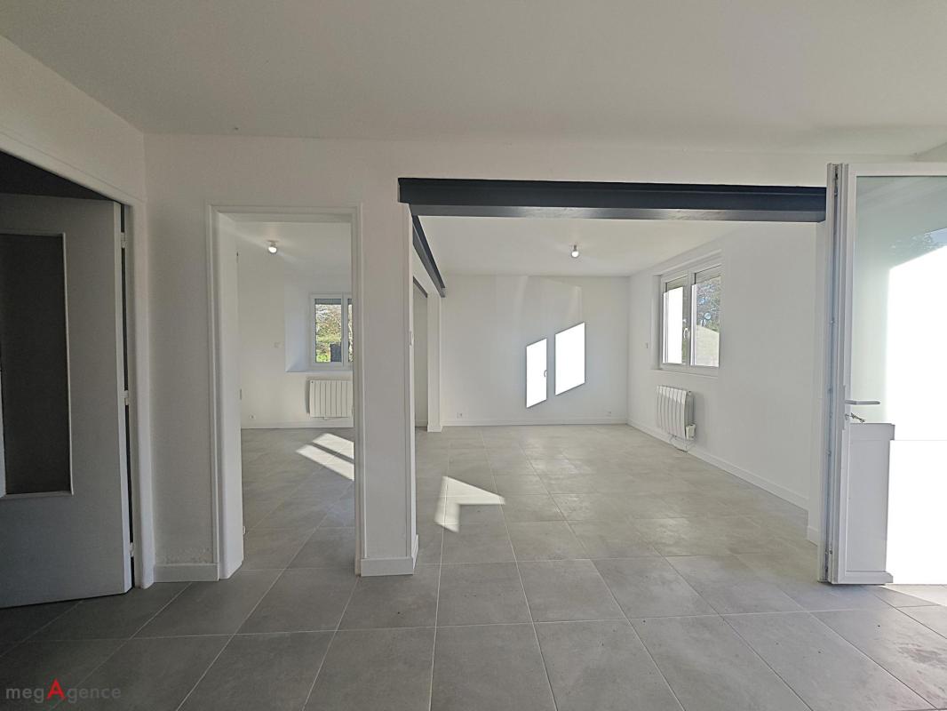 Maison 90 m² entièrement rénovée + dépendance - Photo 2