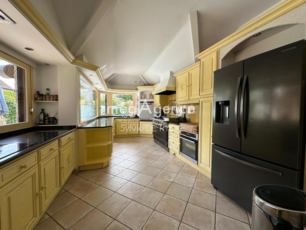 Belle propriété sur 2627m2 de terrain clos - Photo 3