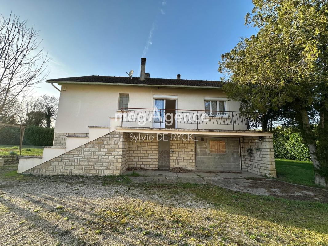 Maison sur sous sol total et terrain de 1891m2 de terrain clos - Photo 2