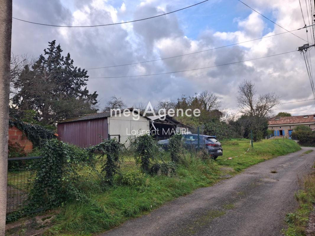 Agréable maison T5 avec jardin, garages et parcelle de Terrain Constructible - Photo 4