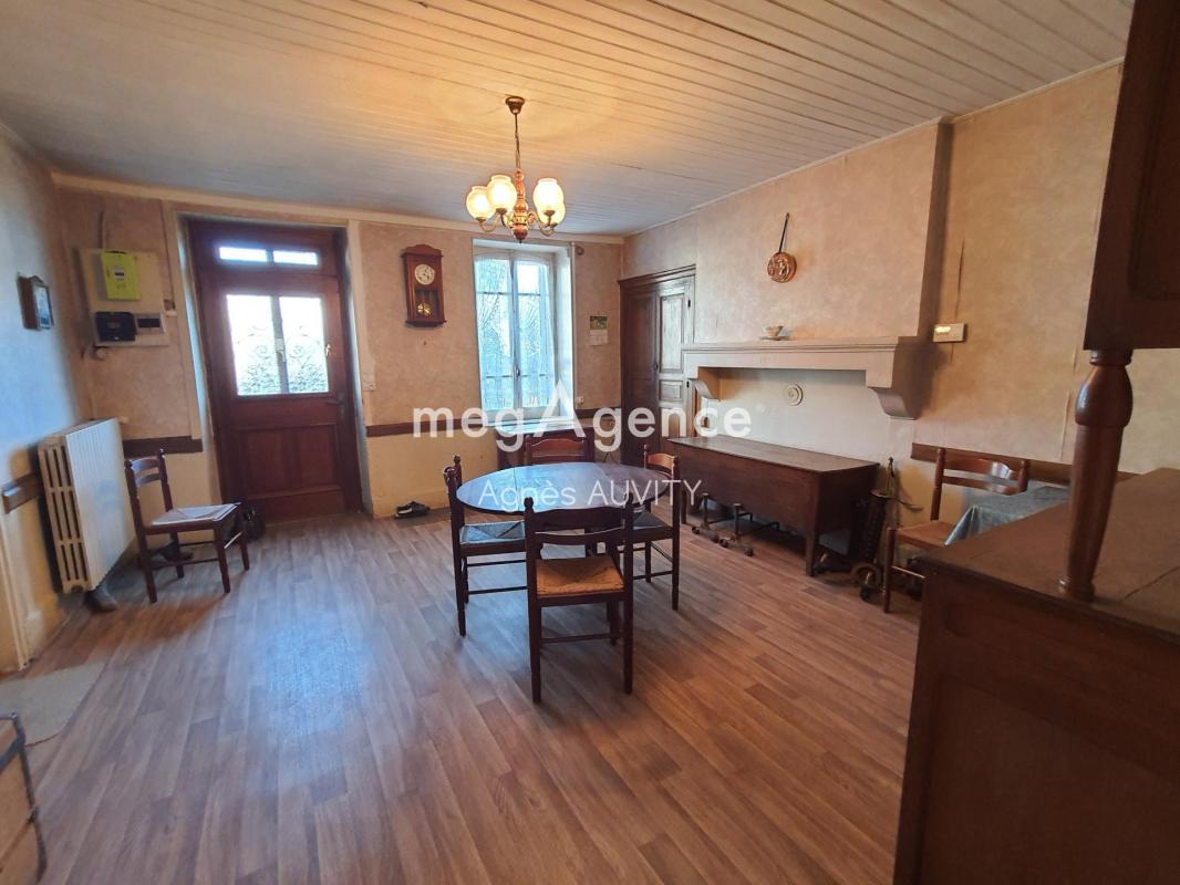 Maison de caractère avec grange en pierres - Photo 2