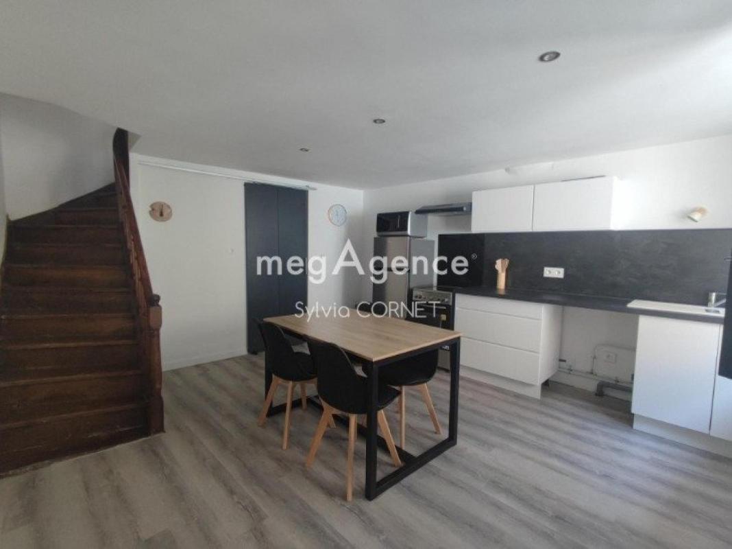 A LOUER MAISON DE VILLAGE - Photo 2