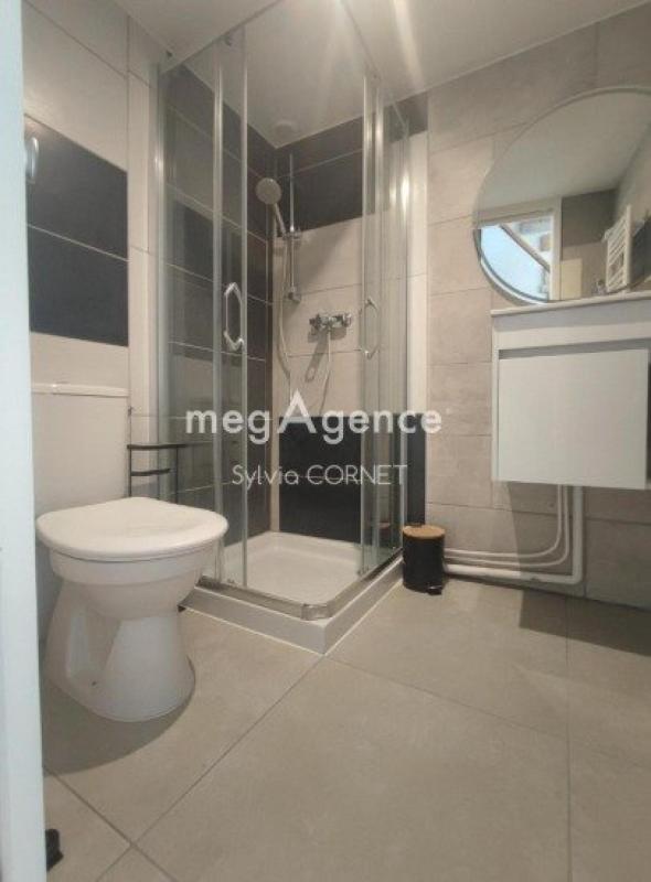 A LOUER MAISON DE VILLAGE - Photo 5