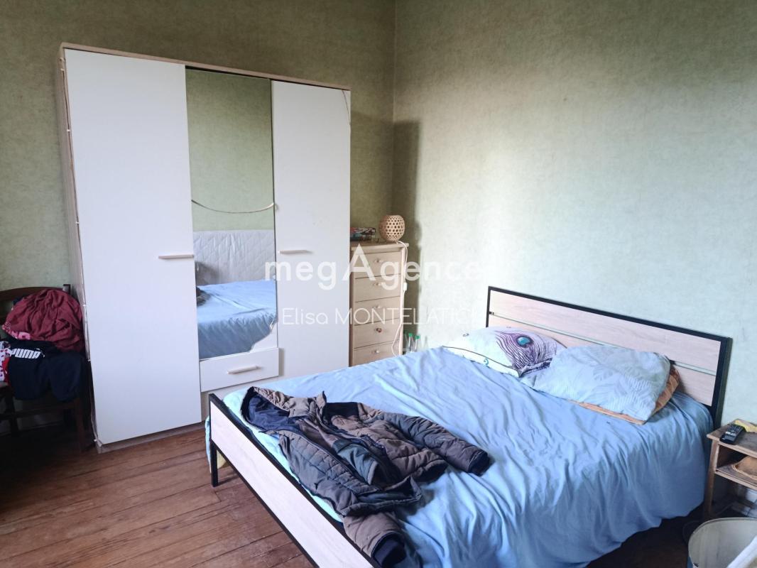A découvrir: maison de 85m2 sur Coutras, avec terrain de 900m2 et travaux à prévoir - Photo 5