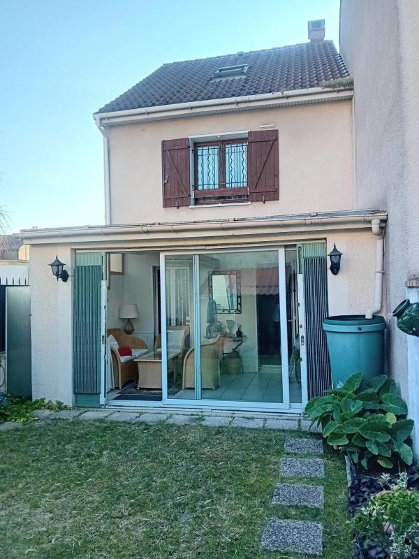 A vendre: Charmante maison de 5 pièces à Bondy - Photo 2