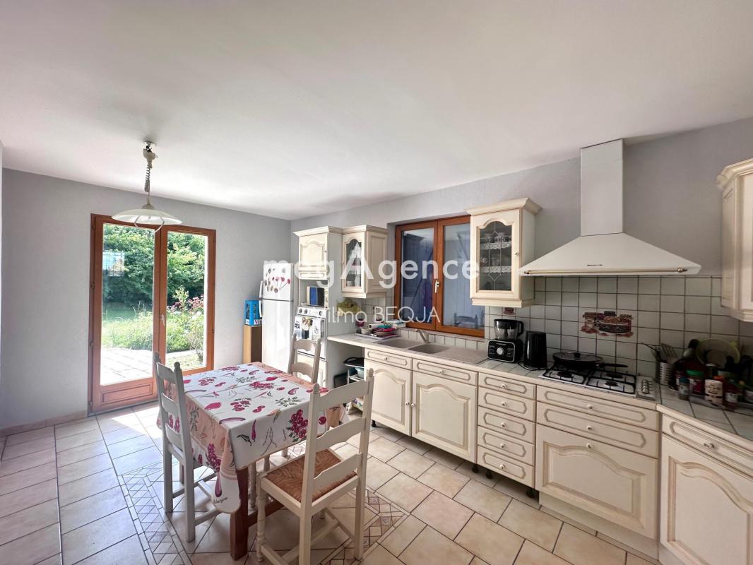 Maison traditionnelle 230 m² avec piscine - Photo 4