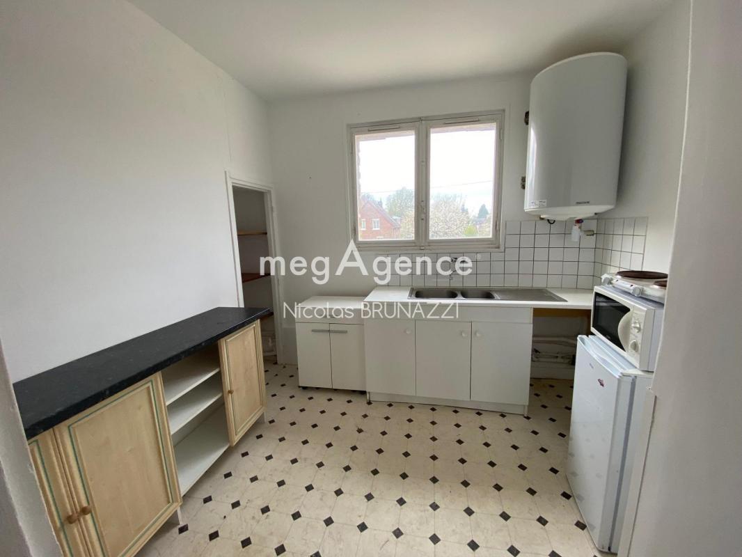 Appartement T2 meublé 49 m² centre-ville Vimoutiers – lumineux – parking – idéal investissement locatif - Photo 2