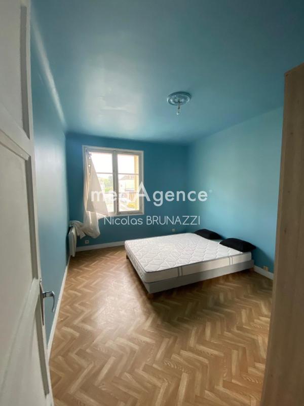 Appartement T2 meublé 49 m² centre-ville Vimoutiers – lumineux – parking – idéal investissement locatif - Photo 3