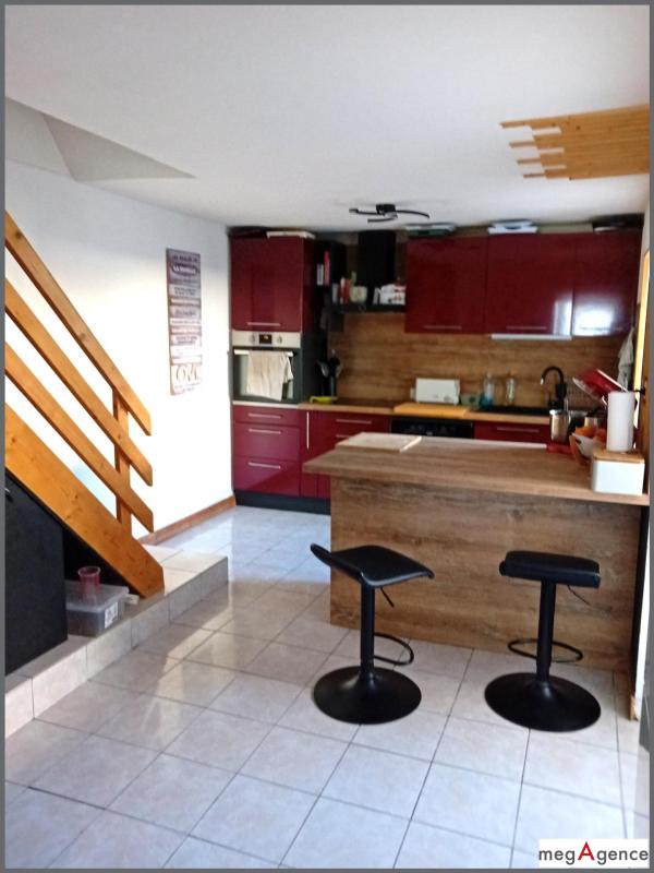 Maison de ville en pierre - Charme et Modernité au coeur de Pisany - Photo 3