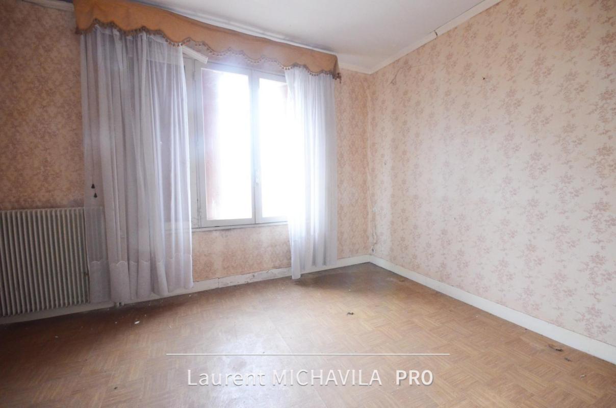 Grande maison de village de 160m2 à rénover avec terrasse et jardin sur une parcelle de 460m2 - Photo 5