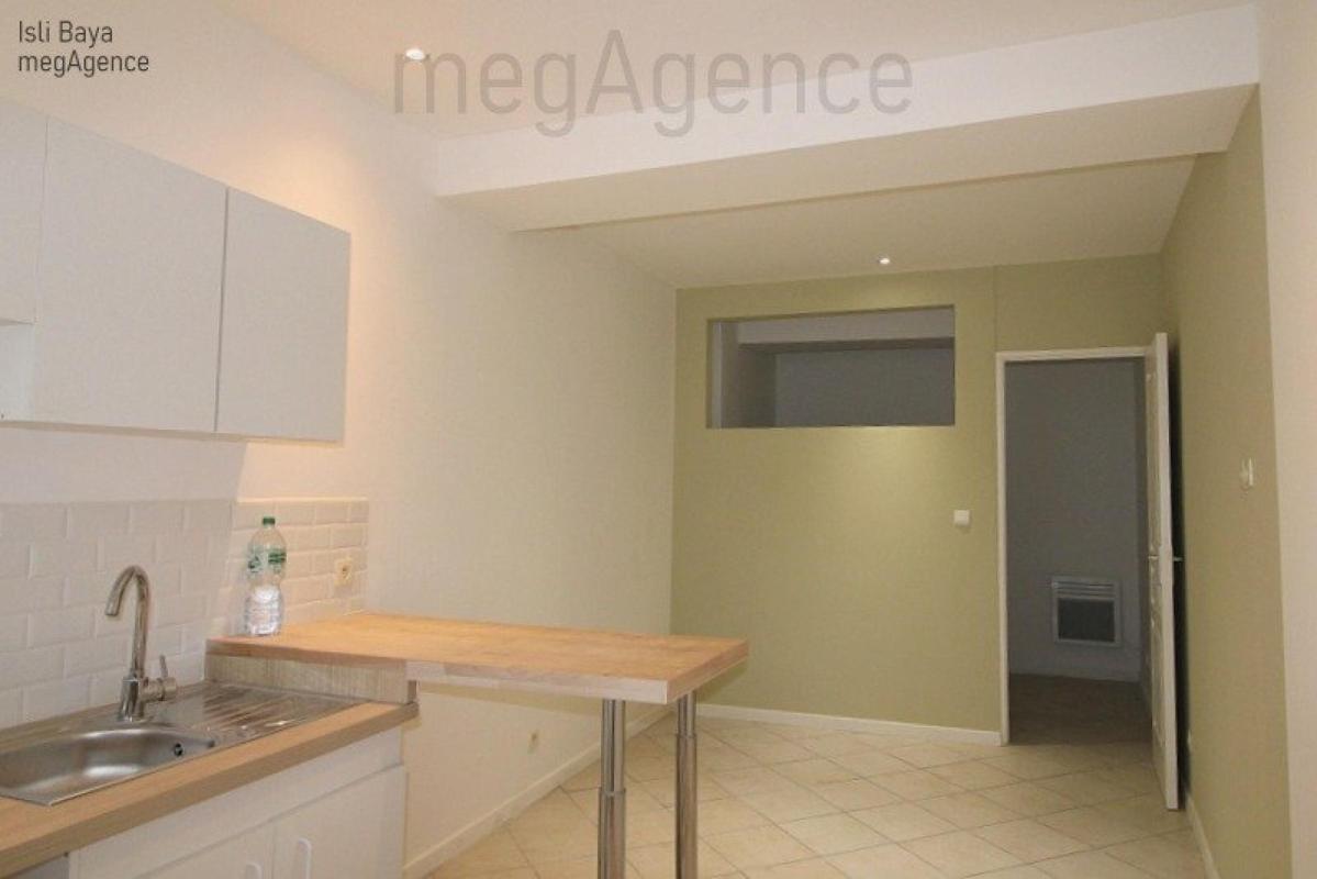 A louer St Chamond  Charmant appartement T1 Rénové - Photo 2