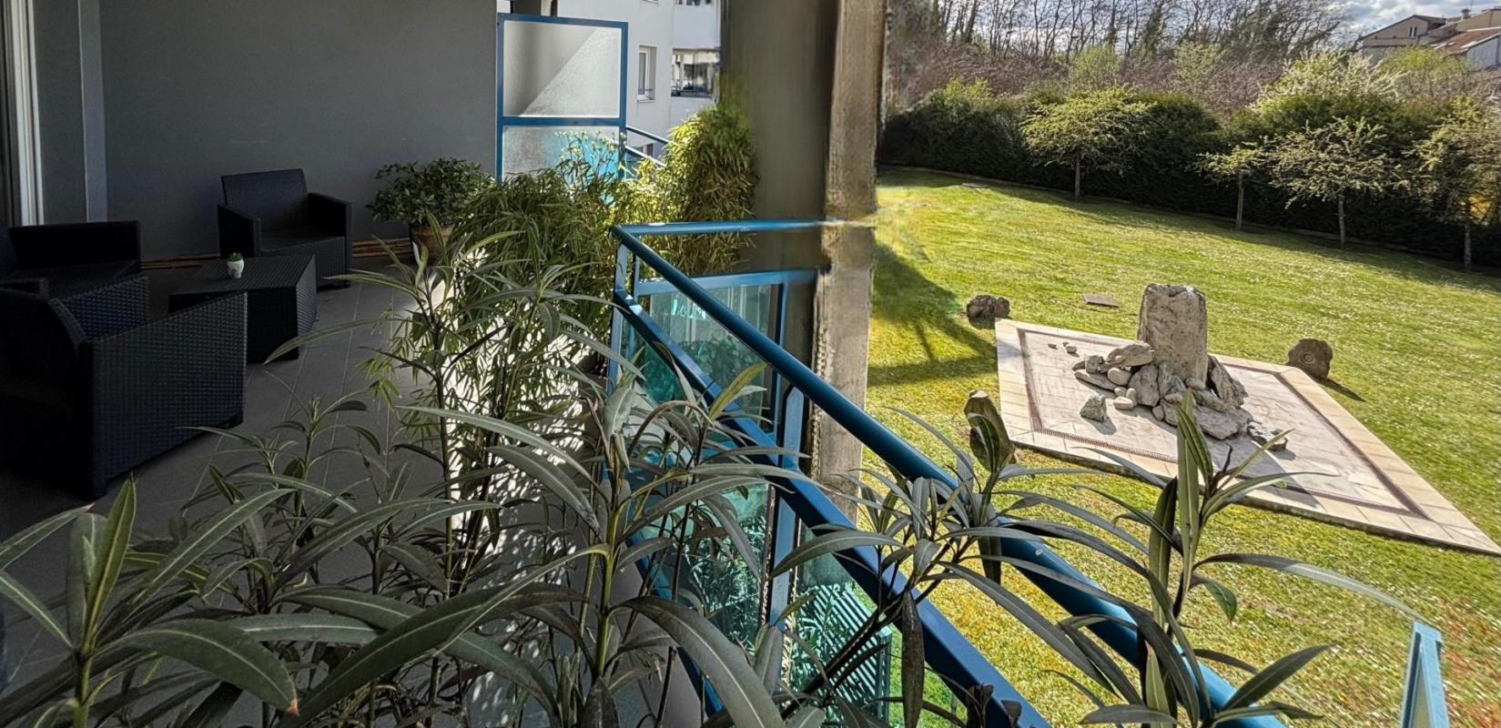 T4 lumineux avec terrasse, garage et ascenseur - Photo 3