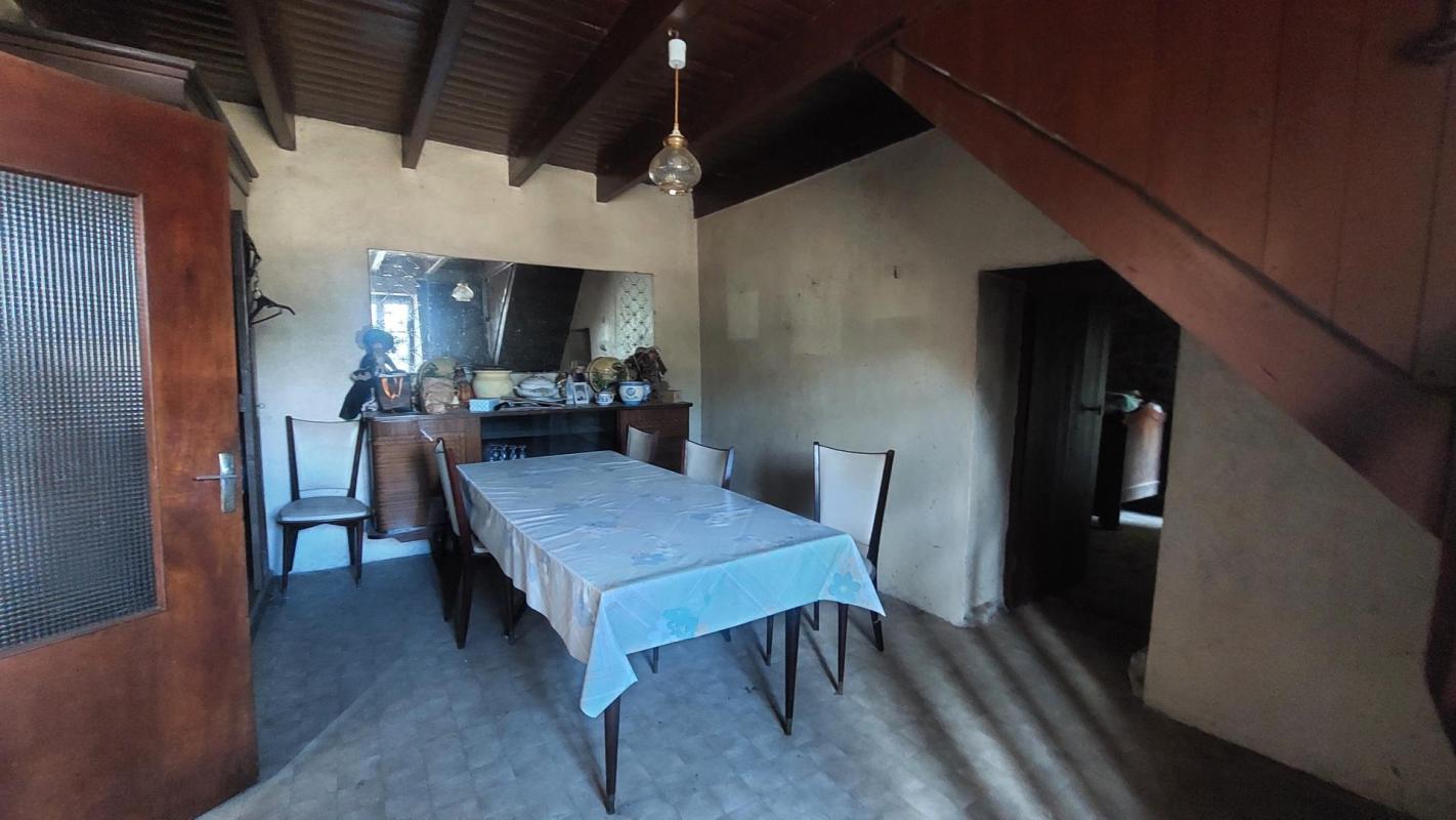 Maison en pierre à rénover - Bois de 4800m² - Photo 3