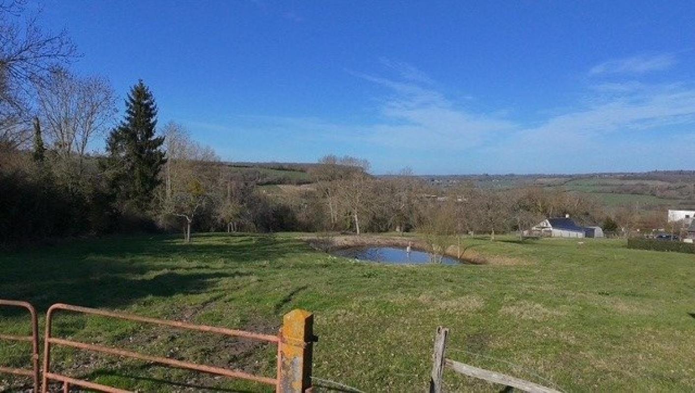 À vendre – Bâtiment à réhabiliter à Fresnay-le-Samson - Photo 4