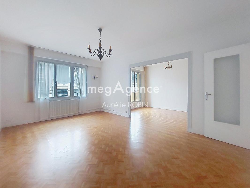 CHOLET CENTRE-APPARTEMENT 2 CHAMBRES-ASCENSEUR! - Photo 2