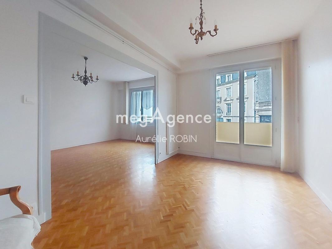 CHOLET CENTRE-APPARTEMENT 2 CHAMBRES-ASCENSEUR! - Photo 4