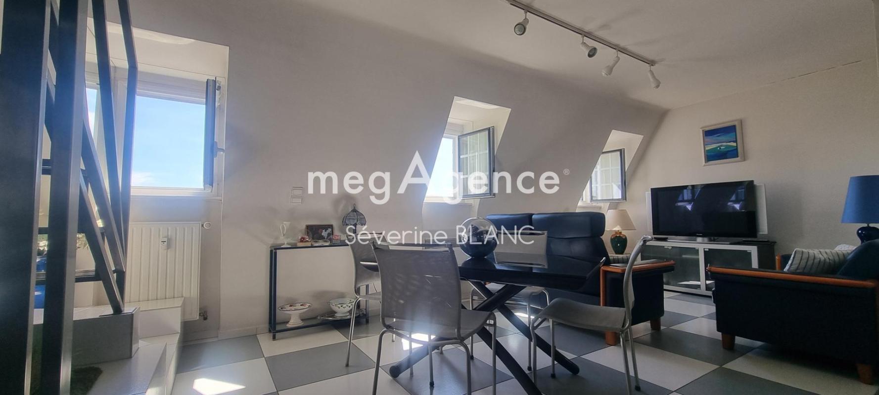 A vendre Saint-Malo Intra-muros, vue mer, beau duplex type 4 pièces, cave - Photo 2