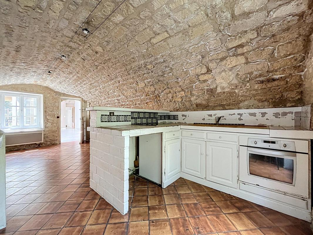 Maison en pierre 160m² – possibilité 2 logements – jardin clos - Photo 5