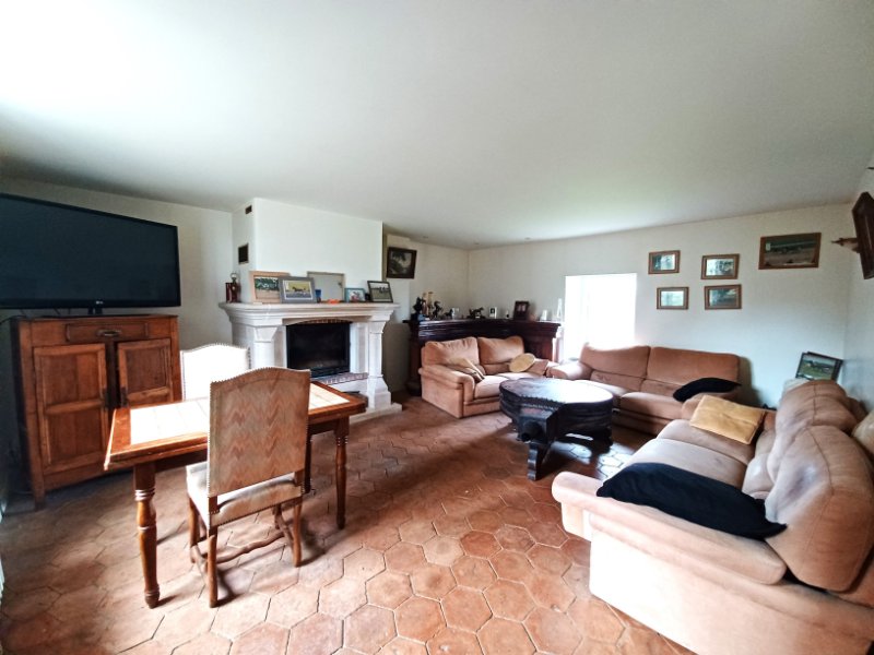 Maison de pierre avec dépendances sur 7 hectares - Photo 3