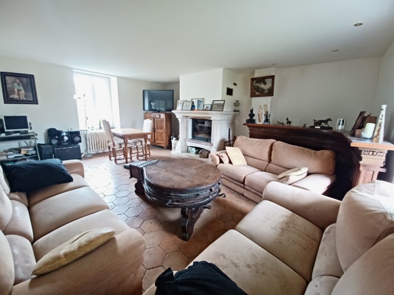 Maison de pierre avec dépendances sur 7 hectares - Photo 4