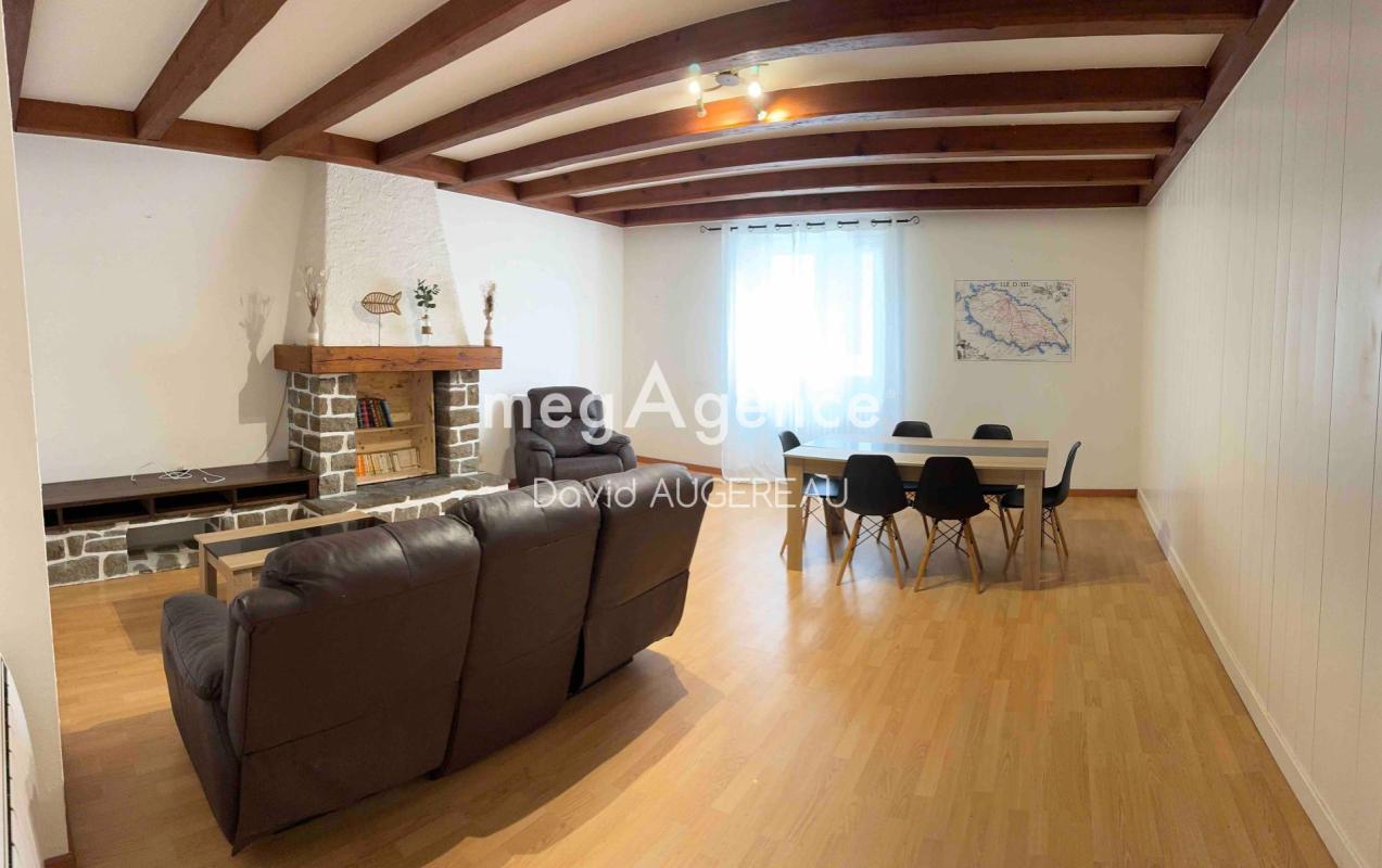Port Joinville, appartement à proximité des commerces et de la gare maritime - Photo 3