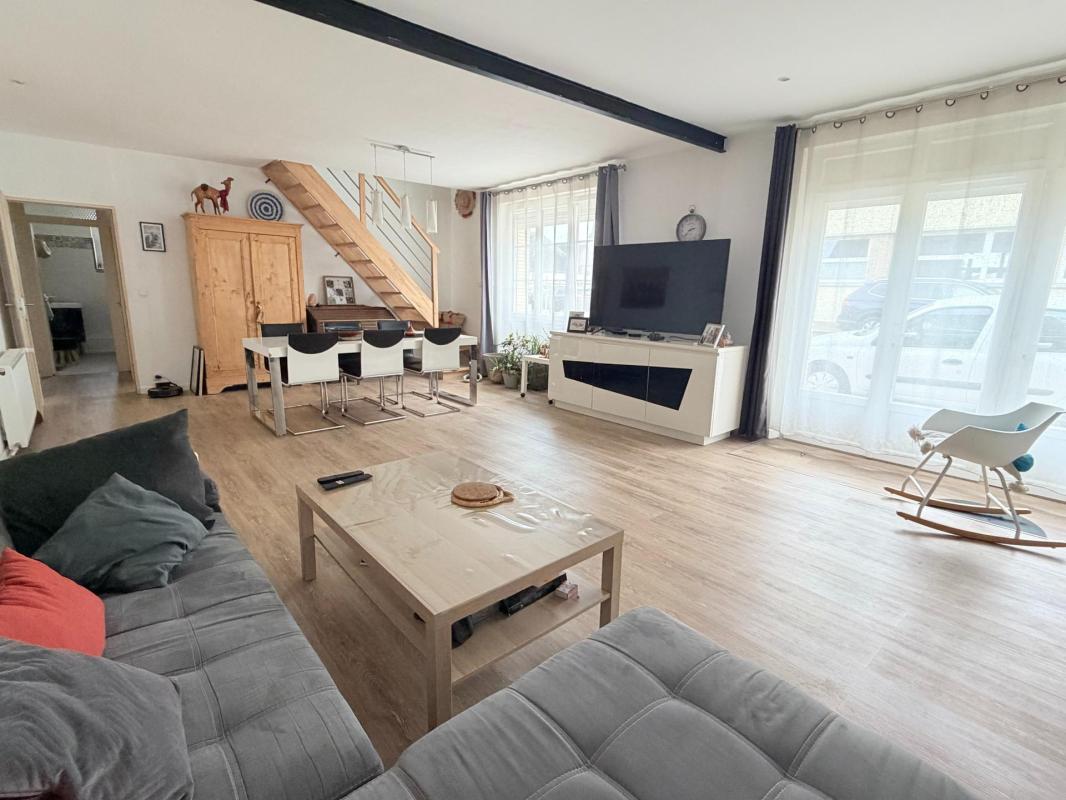 MAISON DE BOURG- 5 CHAMBRES AVEC TERRASSE - Photo 4