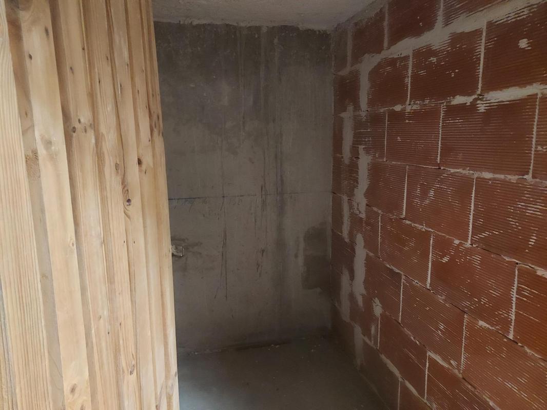 A VENDRE – STUDIO QUARTIER VANTEAUX - Photo 3