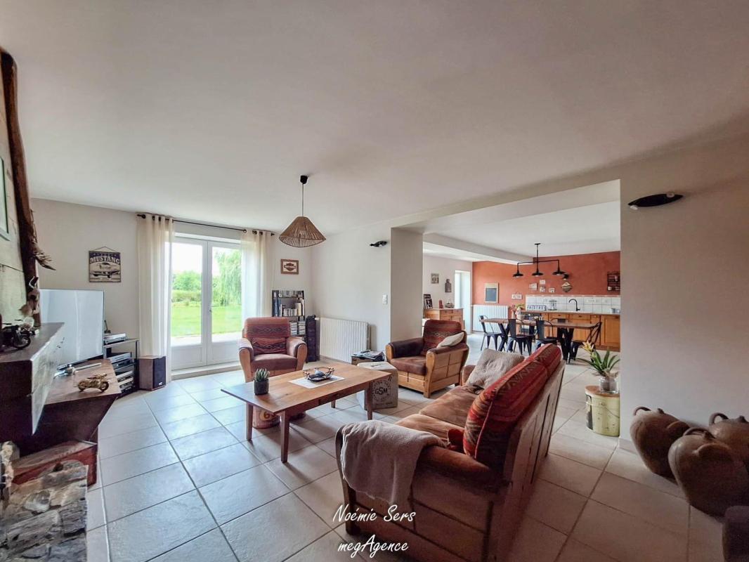 Maison 190 m², 4 chambres, 350 m² dépendances - Photo 3