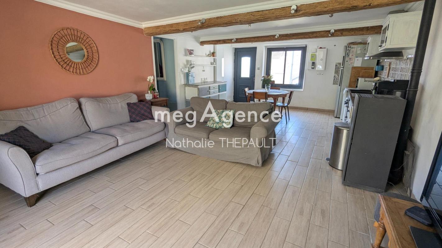MAISON à FOLLAINVILLE-DENNEMONT - Photo 2