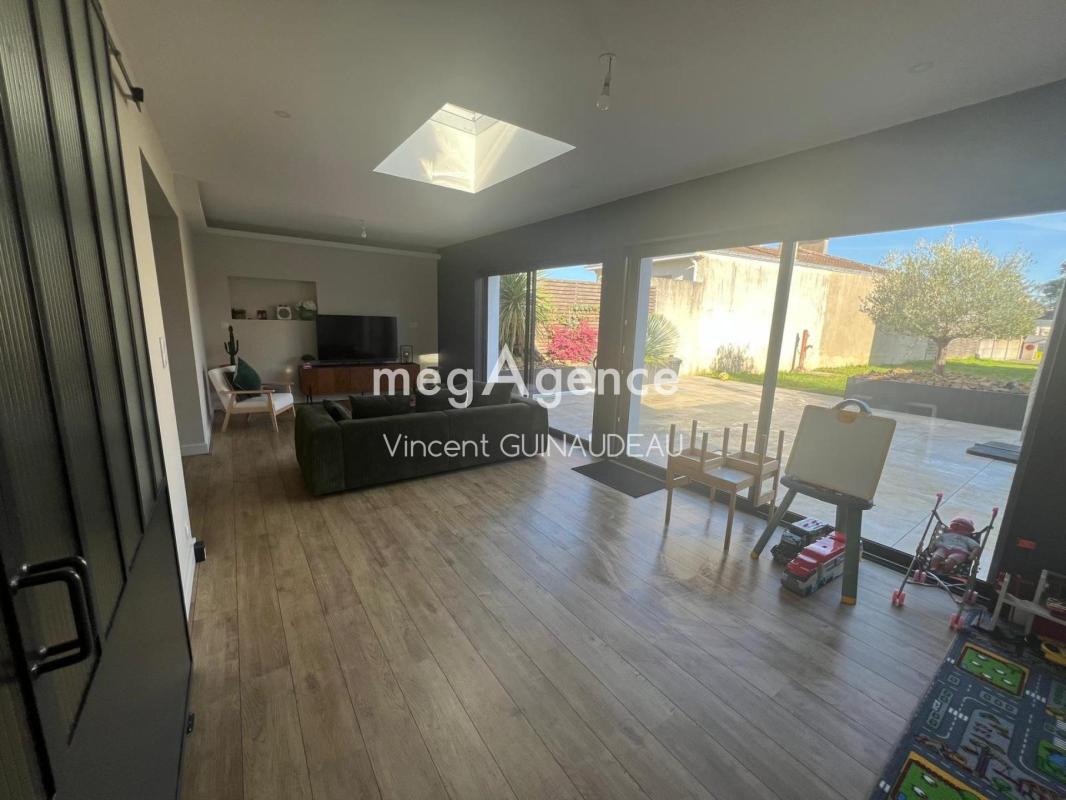 Jolie maison proche centre ville Cholet - Photo 4