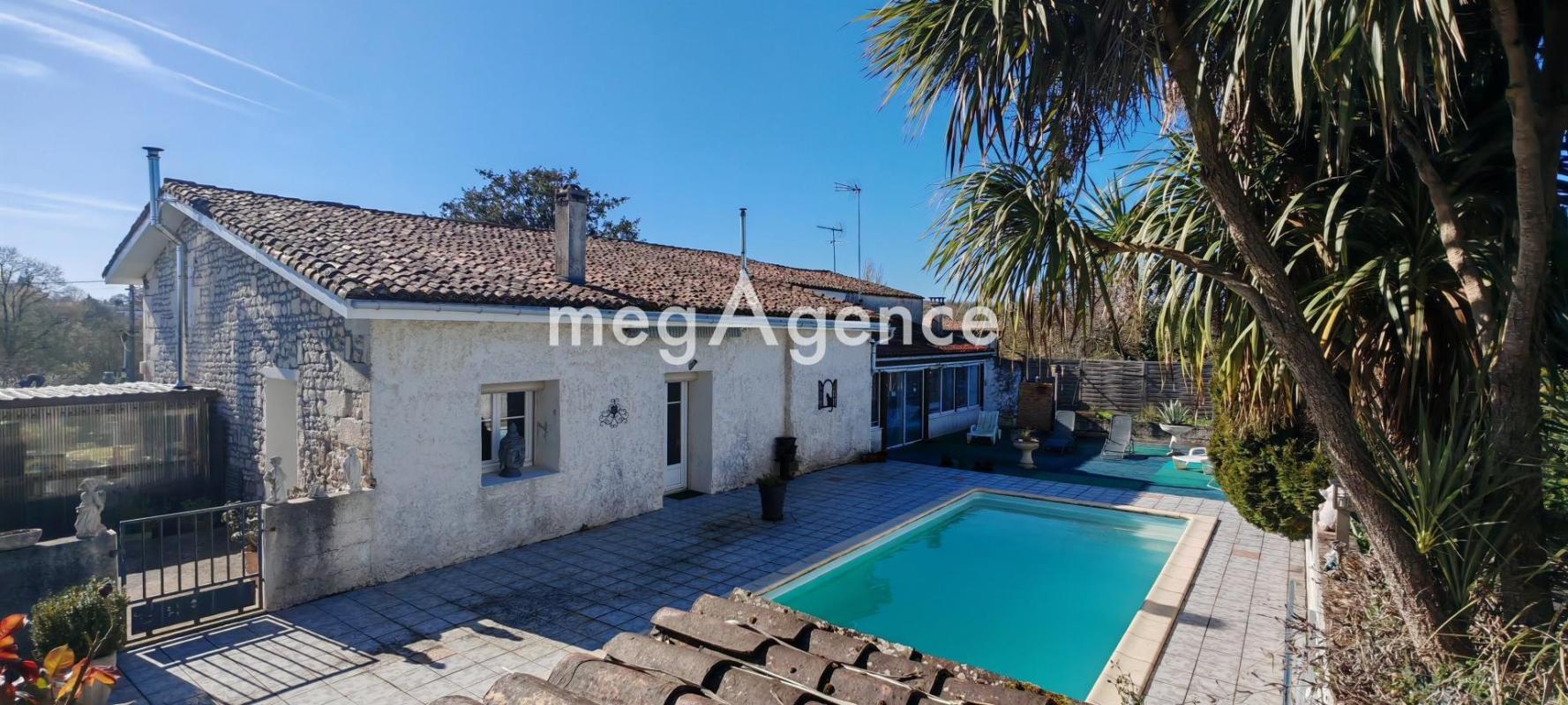 MAISON - Photo 2