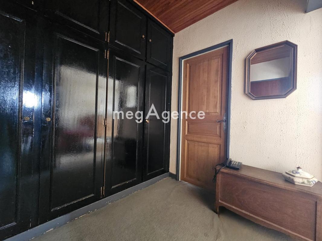 APPARTEMENT 4 PIECES 73 M² AVEC PARKING ET CAVES - Photo 2