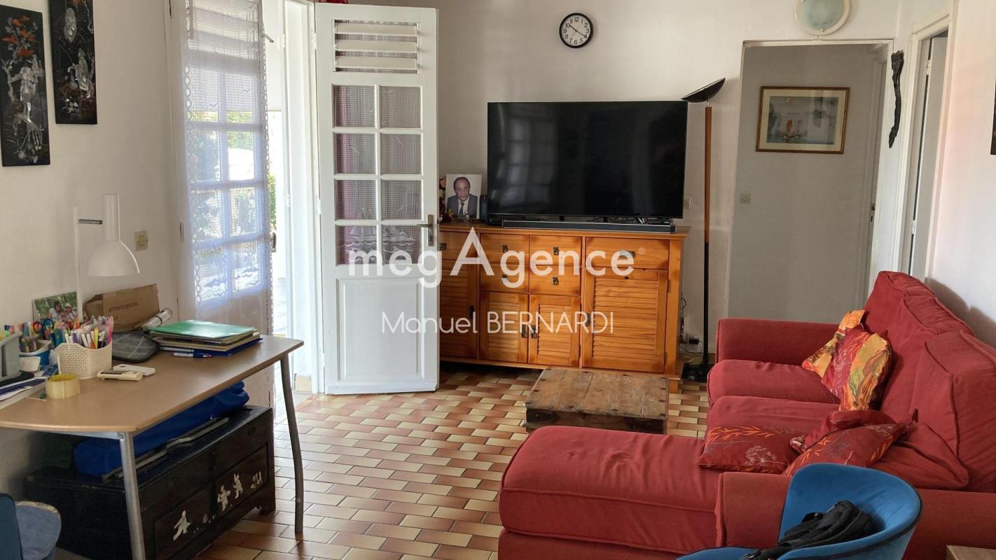 Maison 5 pièces - 101m² - Quartier calme Les Abymes - Terrain 439m² - Photo 3