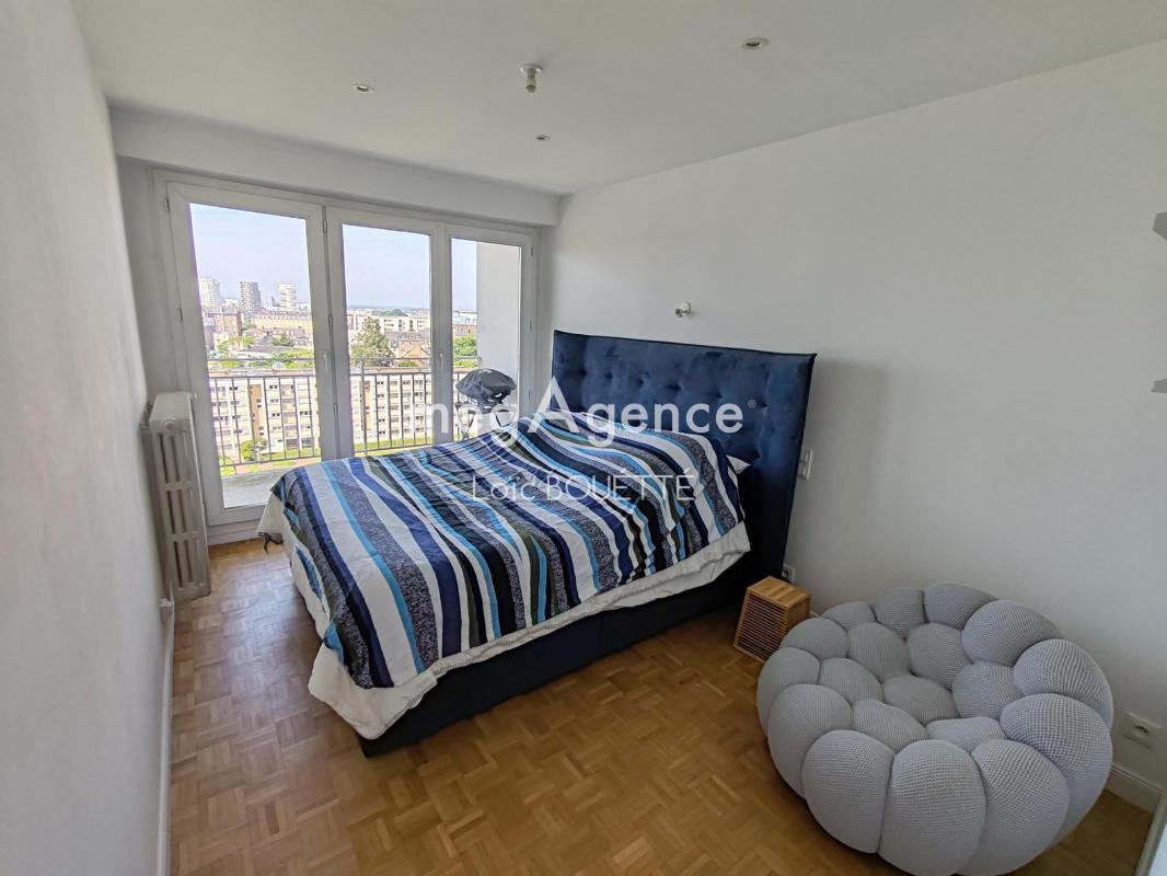 DERNIER ETAGE AVEC ASCENSEUR, RENOVÉ, COLOMBIER - Photo 4