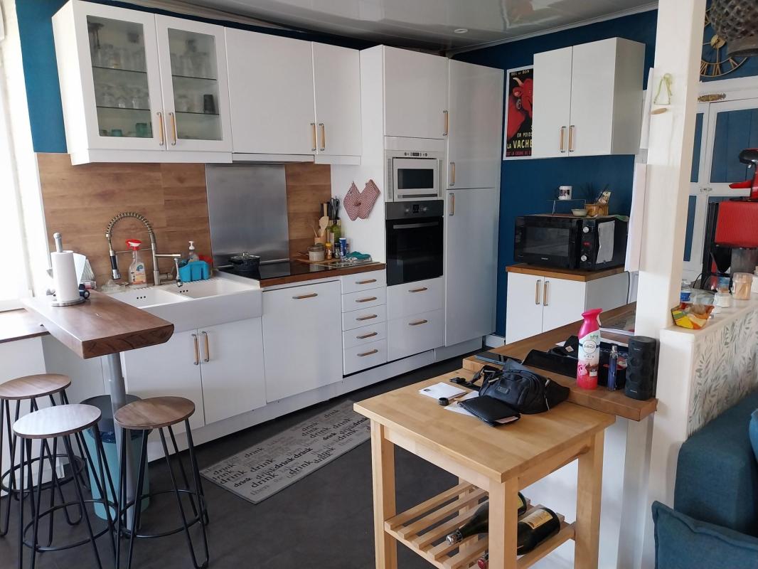 Maison charentaise rénovée – 85 m², 5 pièces dont 2 chambres + 1 bureau - Photo 5