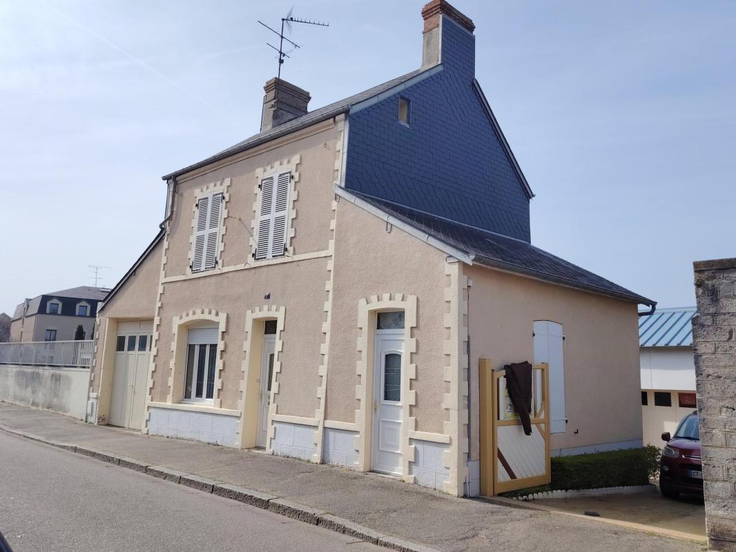 CARENTAN PRES PORT MAISON JARDIN, 5 GARAGES/LOUER - Photo 2