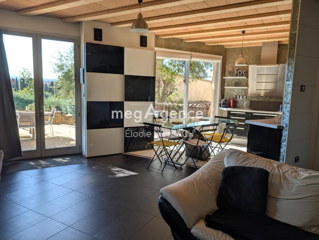 Maison avec vue, trois chambres, garage, piscine et terrain - Photo 3
