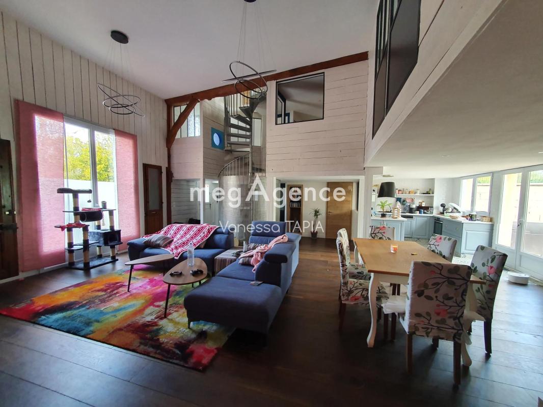 CENTRE DE ROMILLY SUR SEINE MAISON DE 5 PIECES - Photo 2