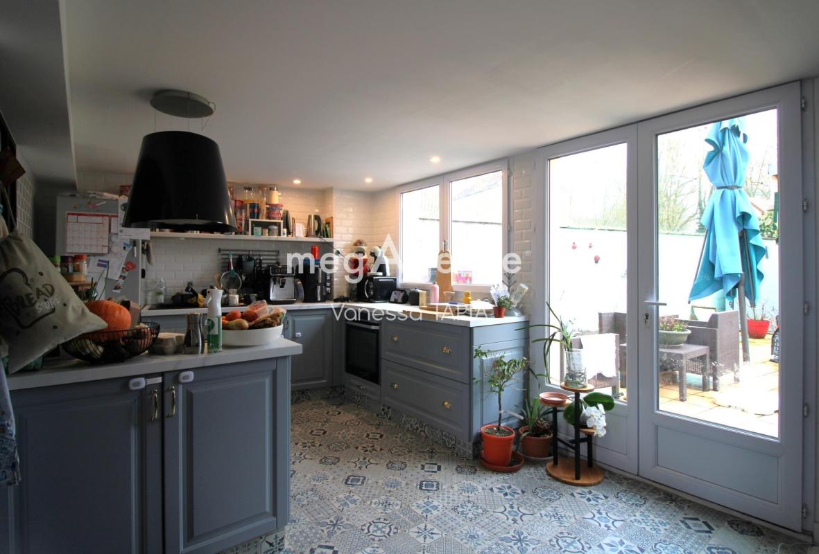 CENTRE DE ROMILLY SUR SEINE MAISON DE 5 PIECES - Photo 3