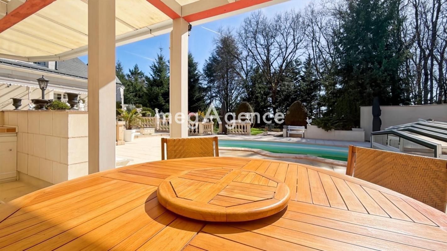 Maison à vendre, 8 pièces, 395 m², Chambray Les Tours