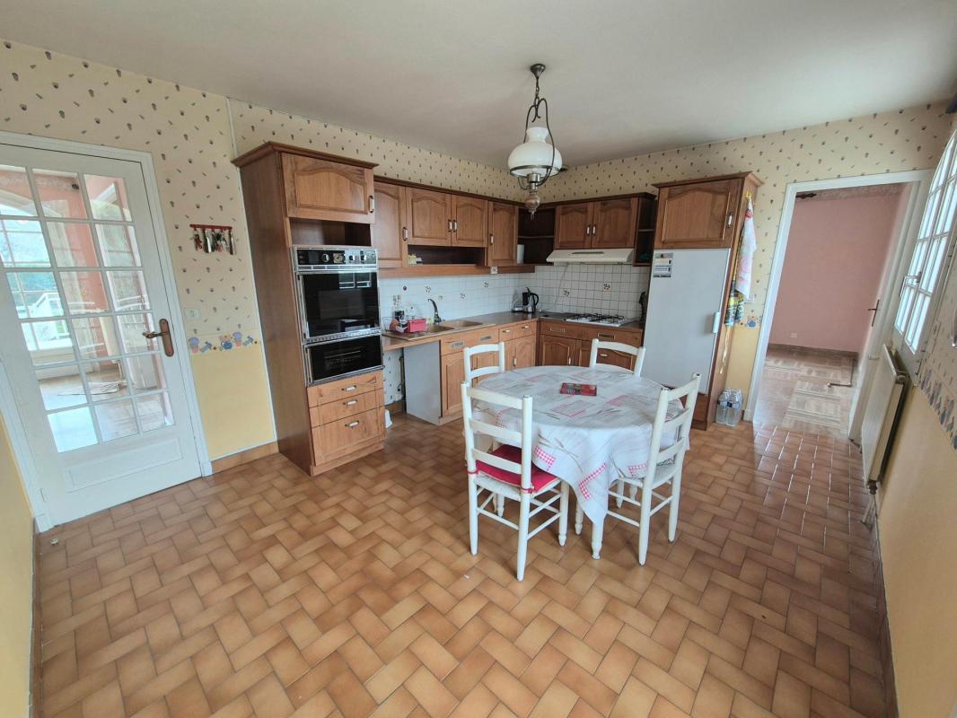 Belle maison individuelle avec de beaux volumes - Photo 5