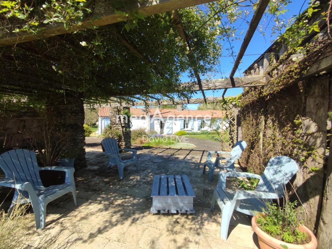 Longère 7 Pièces, 197 m2, 4 chambres, terrain 8000 m2 - Photo 2