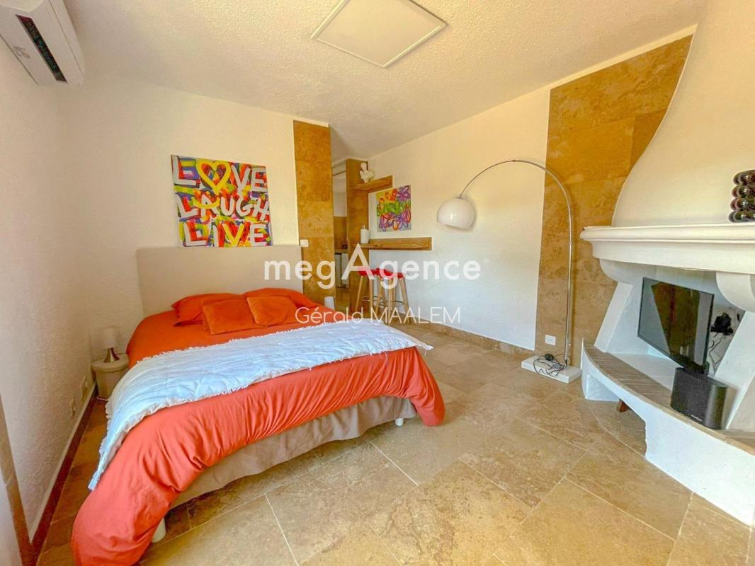 Studio de 24m² avec Place de parking à Saint Tropez - Photo 2