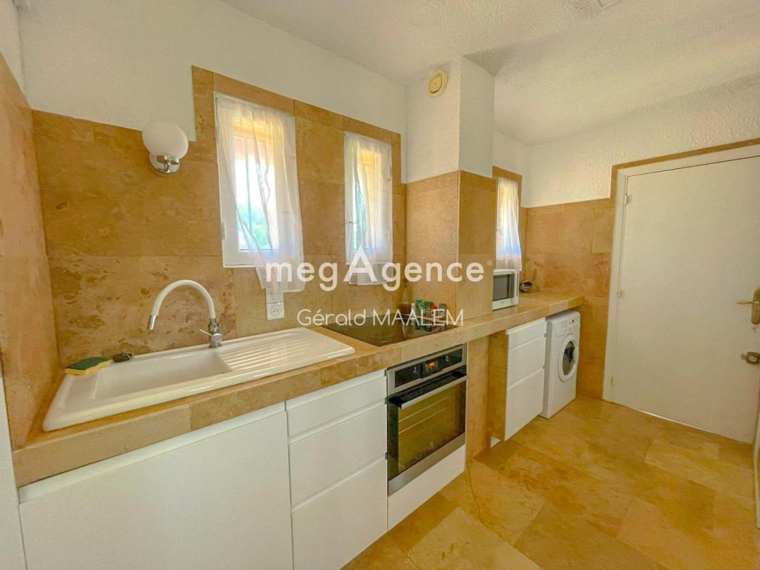 Studio de 24m² avec Place de parking à Saint Tropez - Photo 3