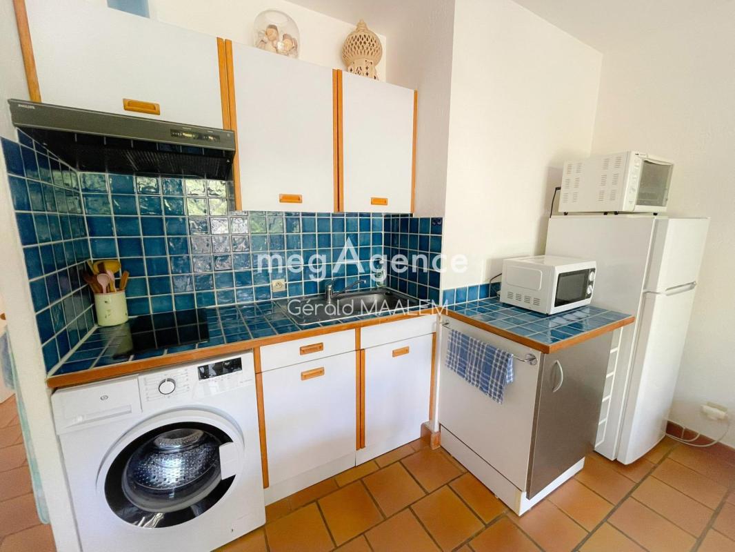 Appartement 2 pièces avec parking privatif, résidence piscine à Cavalaire-sur-Mer - Photo 3